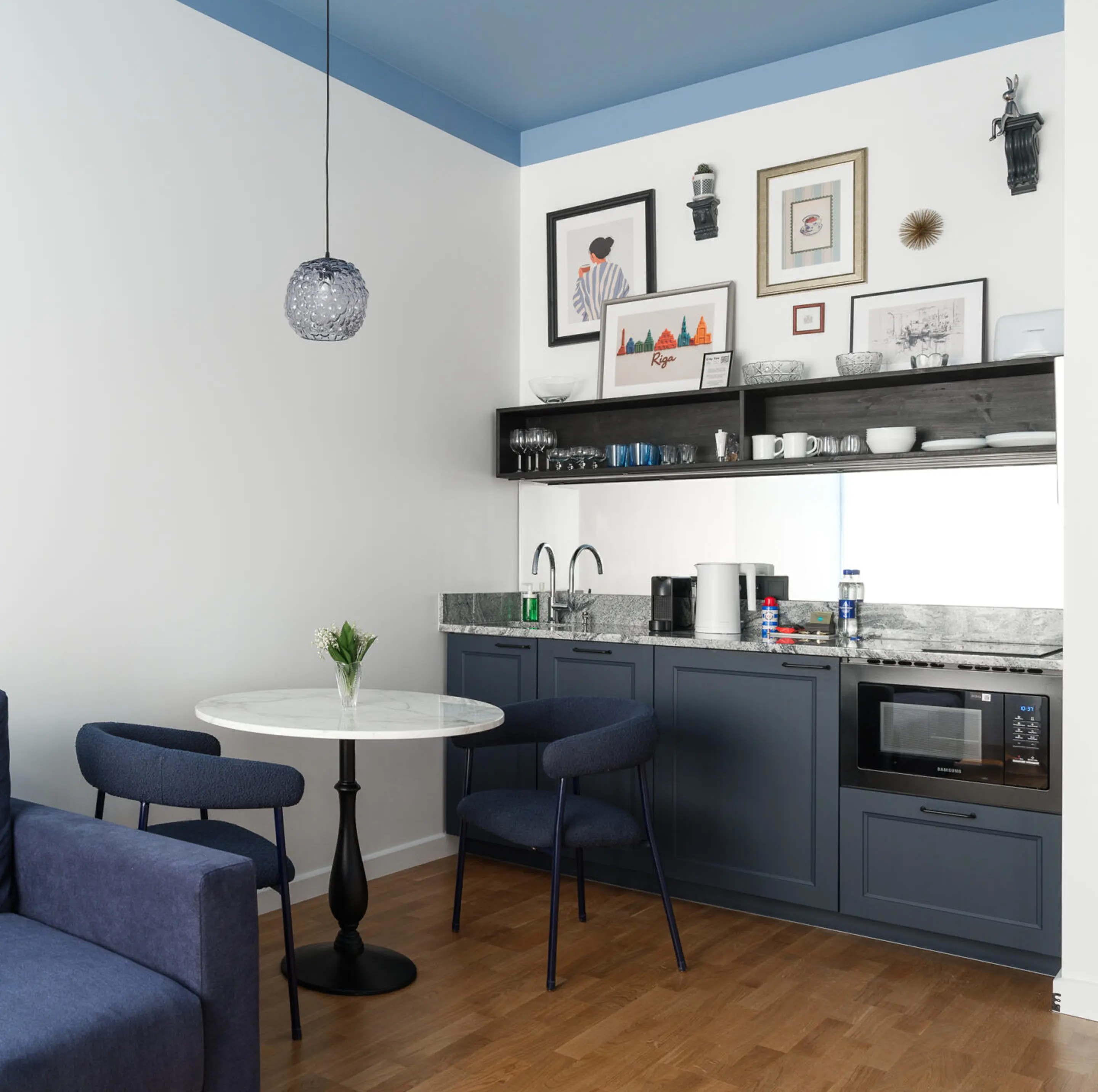 Luxury Downtown Apartment